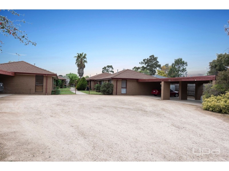 13/14 Fay Street, Melton VIC 3337