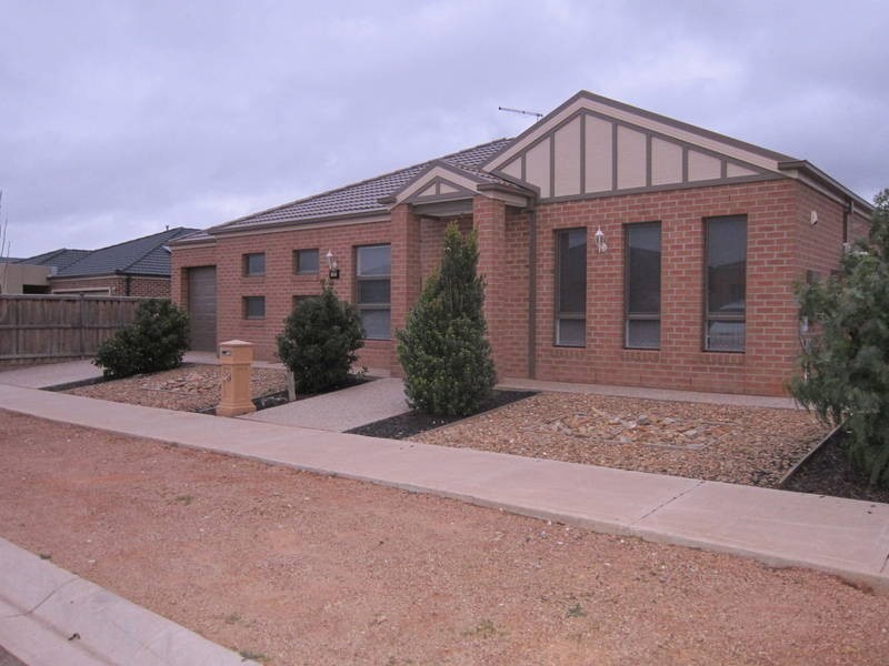 46 Gallery Avenue, Melton West VIC 3337