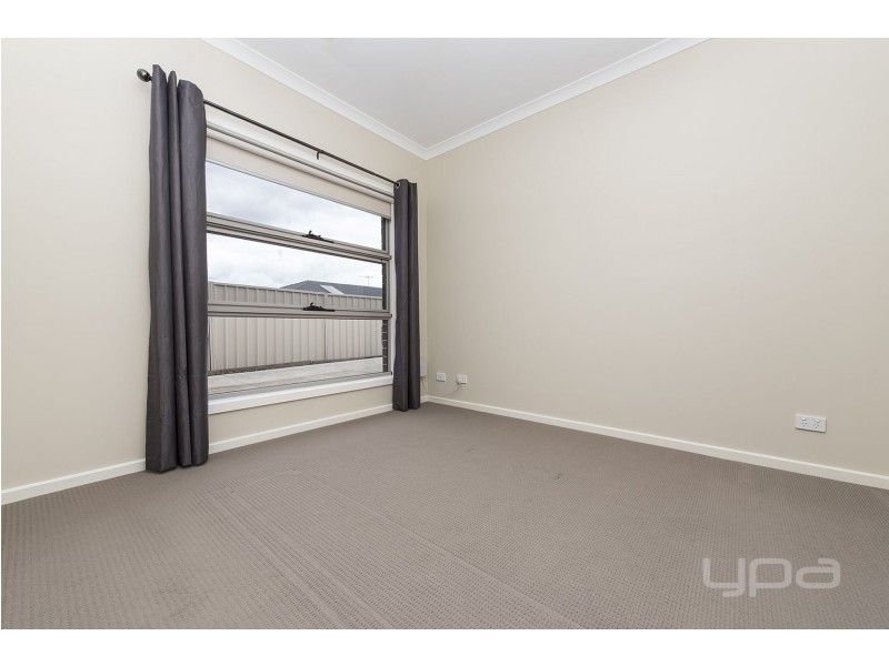 3/276 Bulmans Road, Melton West VIC 3337