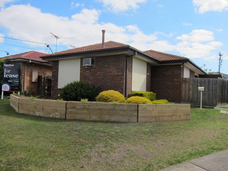 1/2 Kingdom Avenue, Kings Park VIC 3021