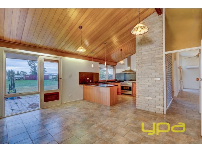 2-4 Outlook Ride, Kurunjang VIC 3337