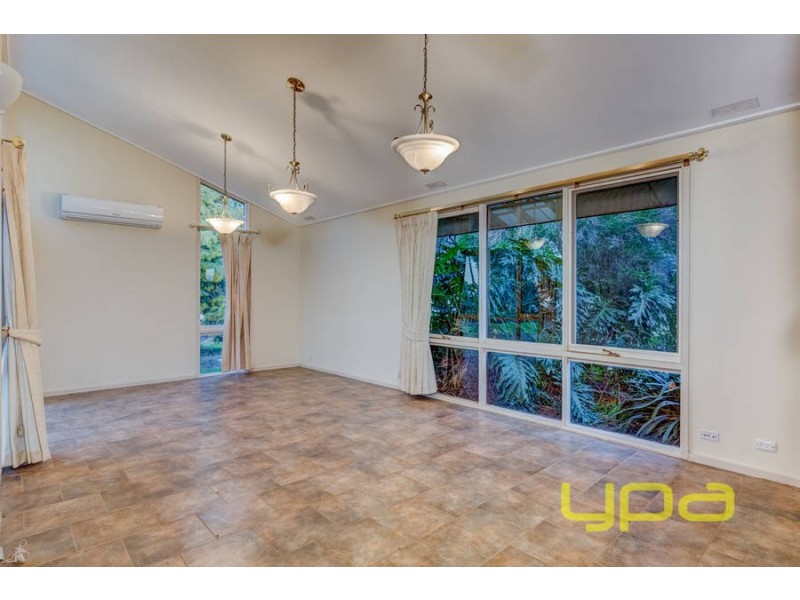 2-4 Outlook Ride, Kurunjang VIC 3337