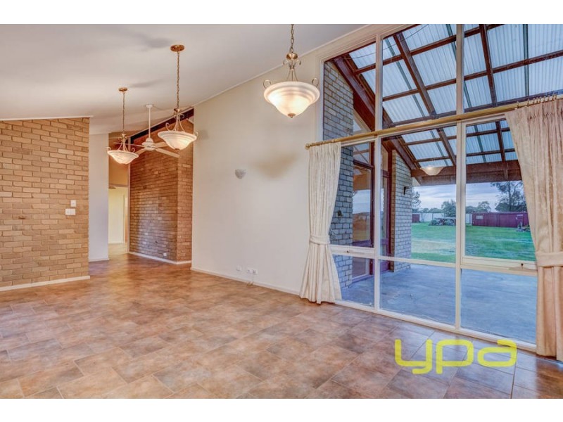 2-4 Outlook Ride, Kurunjang VIC 3337