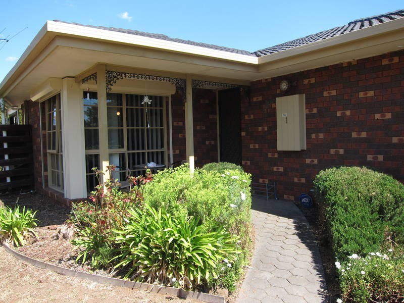 1 Leggatt Street, Melton South VIC 3338