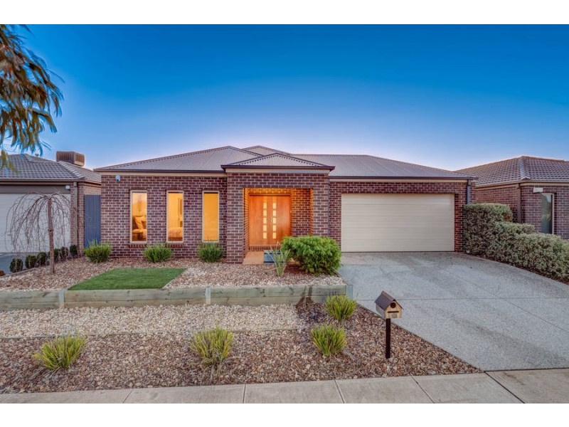 19 Bluegum Drive, Brookfield VIC 3338