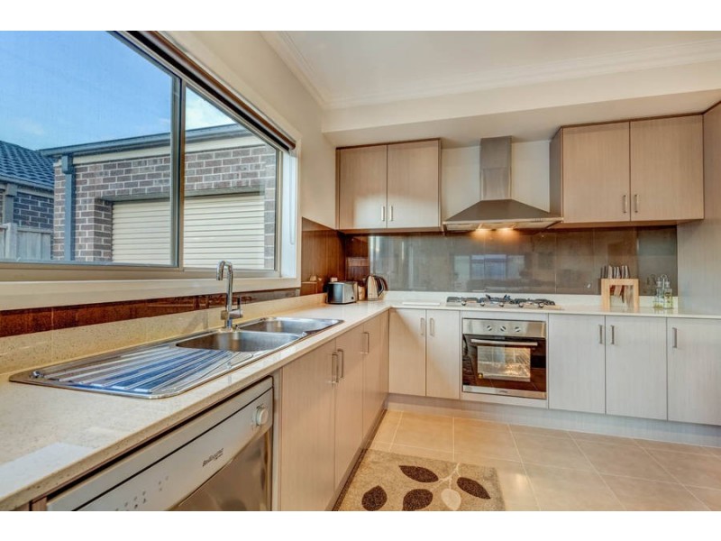 19 Bluegum Drive, Brookfield VIC 3338