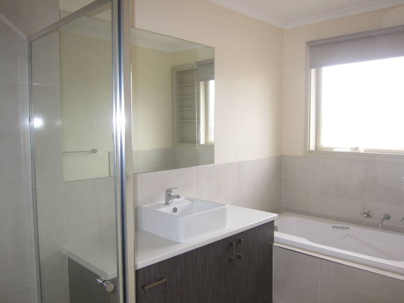 17 Lindsay Court, Melton VIC 3337