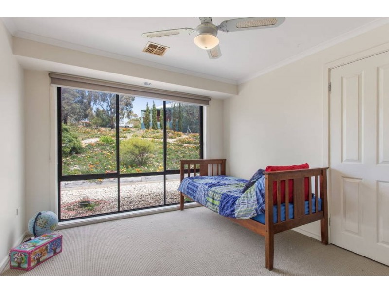 18 Manning Boulevard, Darley VIC 3340