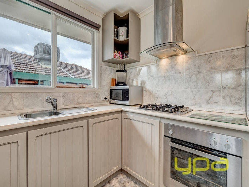 29 Essex Drive, Melton VIC 3337