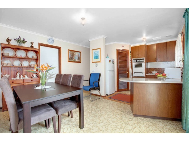 17 Hudson Place, Melton VIC 3337