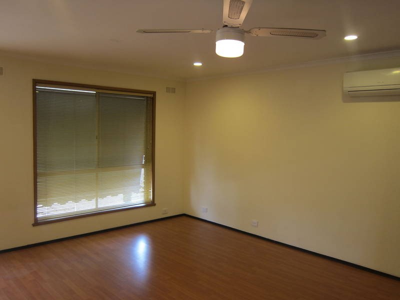 3/30-34 Palmerston Street, Melton VIC 3337