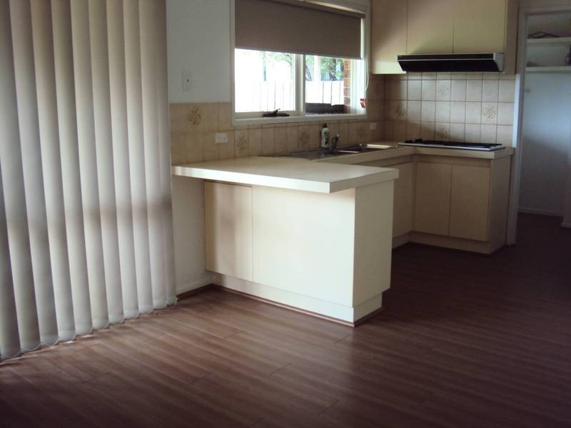 5 Hilton Drive, Melton VIC 3337