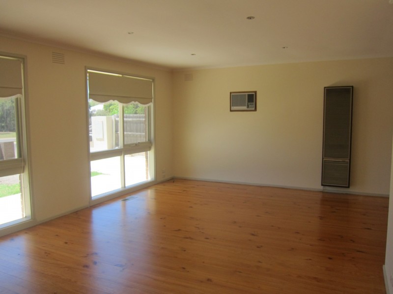 17 Lindsay Court, Melton VIC 3337