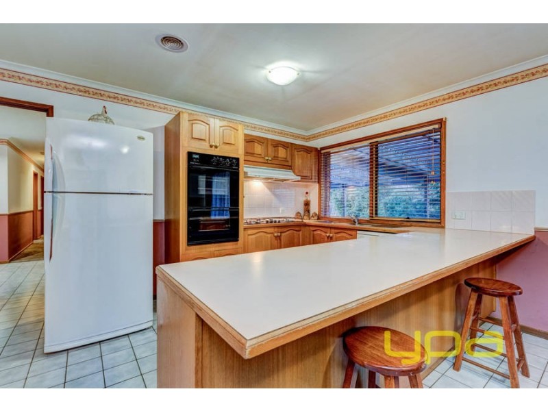 18 Springbank Way, Brookfield VIC 3338