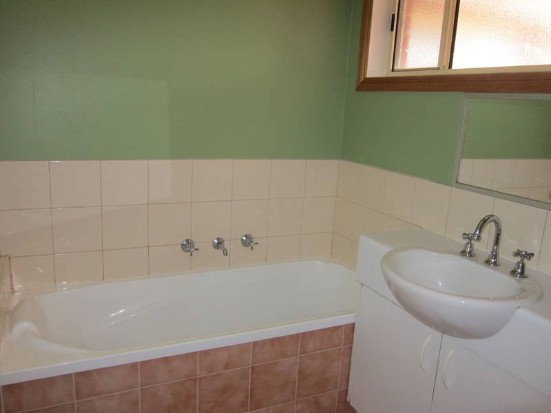 26 Lagarna Drive, Kurunjang VIC 3337