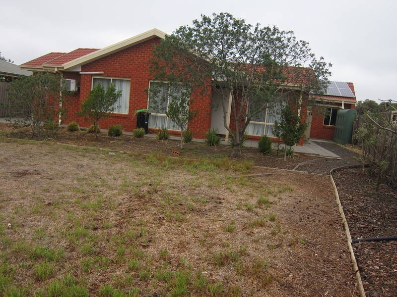 26 Lagarna Drive, Kurunjang VIC 3337