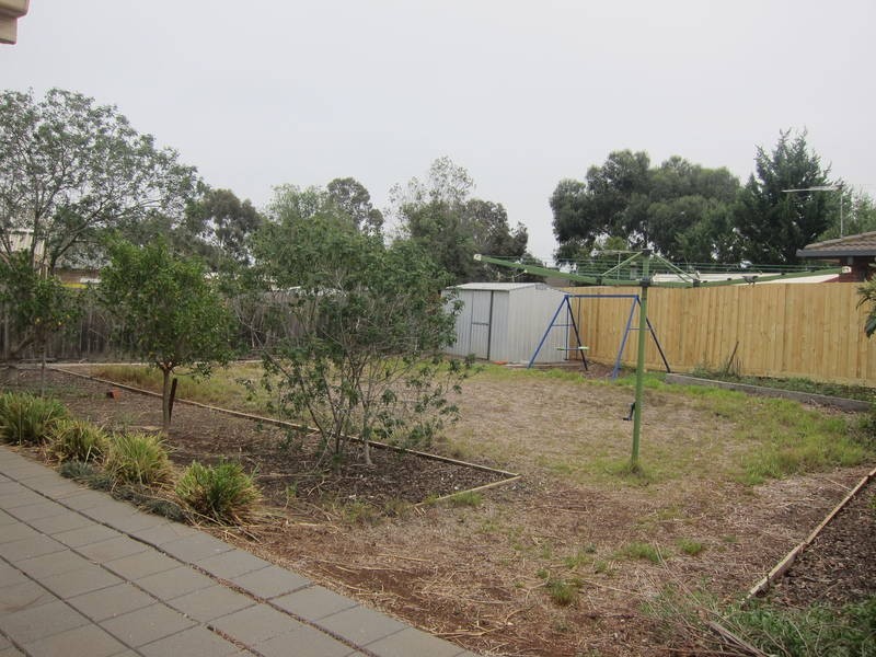 26 Lagarna Drive, Kurunjang VIC 3337