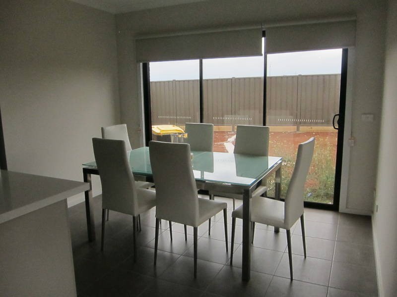 13 Opal Street, Melton South VIC 3338