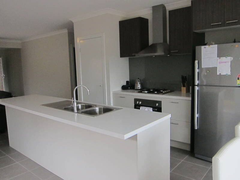 13 Opal Street, Melton South VIC 3338