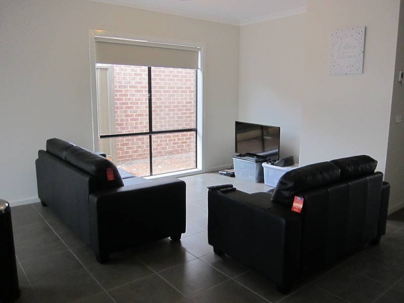 13 Opal Street, Melton South VIC 3338