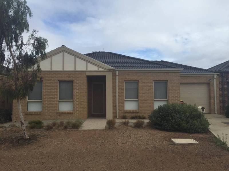 29 Barleygrass Crescent, Brookfield VIC 3338