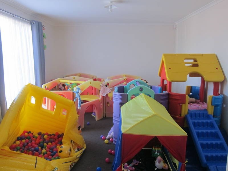 63 Arnolds Creek Boulevard, Melton West VIC 3337