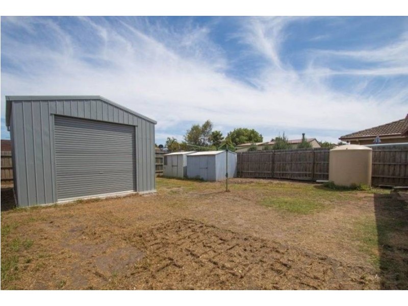 19 Morshead Street, Melton South VIC 3338