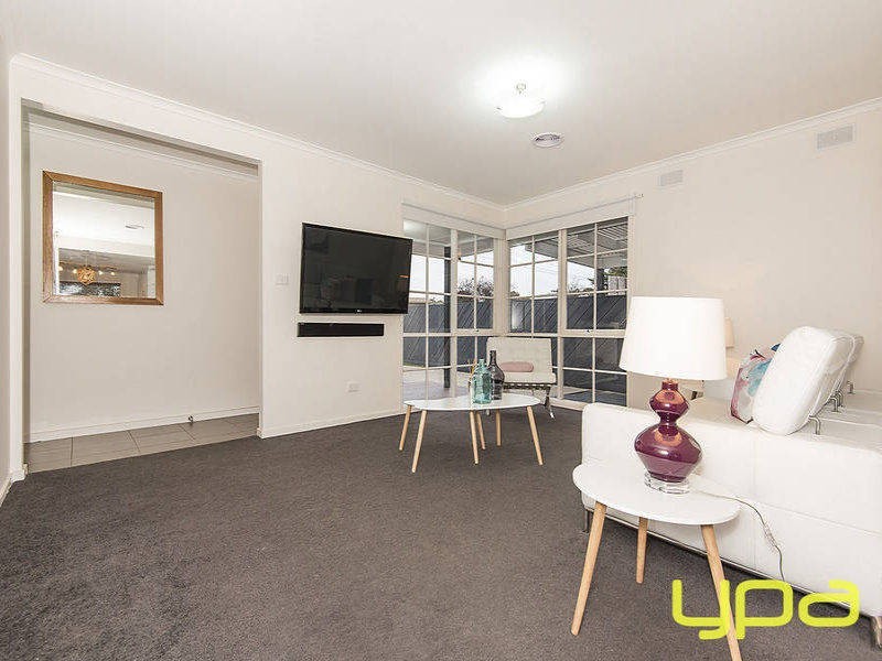 3 Morshead Street, Melton South VIC 3338