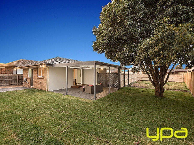 3 Morshead Street, Melton South VIC 3338