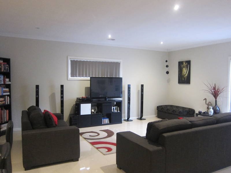 18 Leuca Avenue, Brookfield VIC 3338