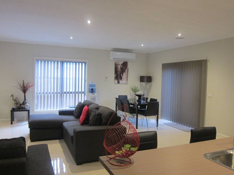 18 Leuca Avenue, Brookfield VIC 3338