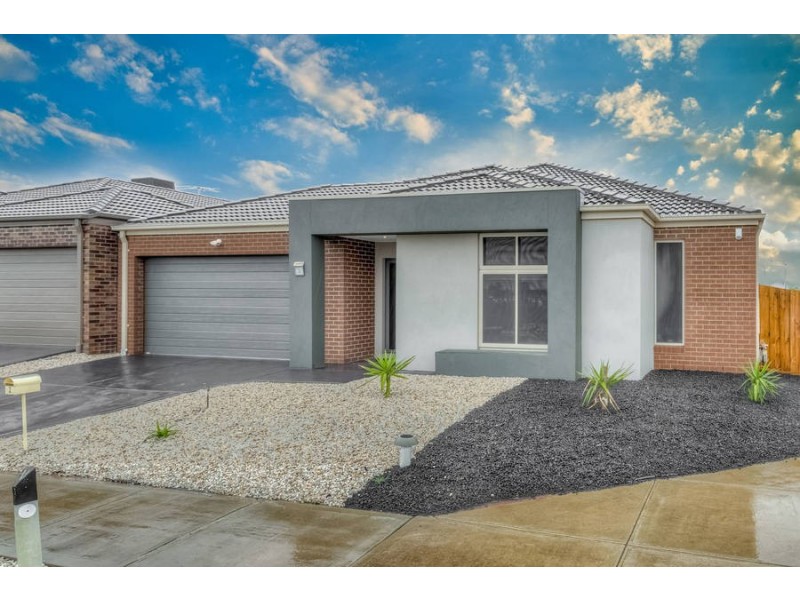 2 Maple Edge Boulevard, Brookfield VIC 3338