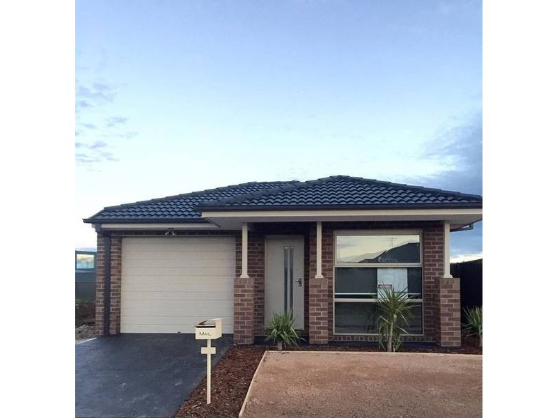 4 Karinya Way, Melton West VIC 3337