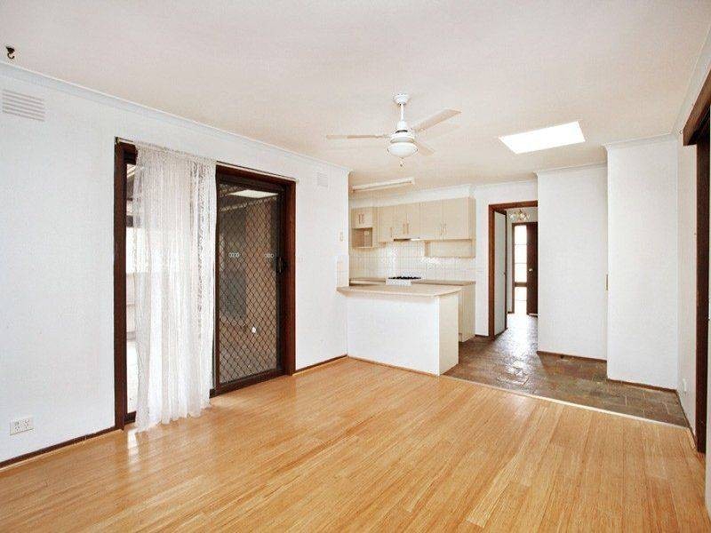 3 Waratah Street, Melton South VIC 3338