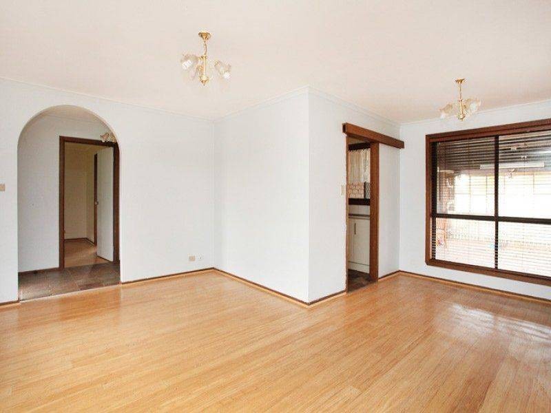 3 Waratah Street, Melton South VIC 3338