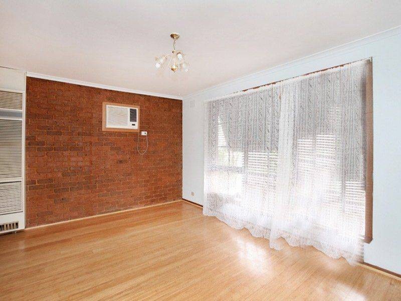 3 Waratah Street, Melton South VIC 3338