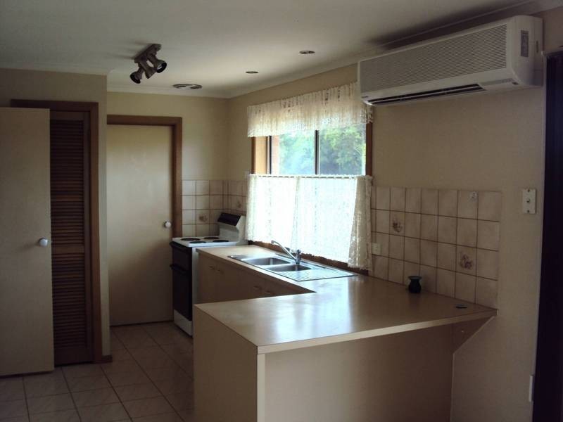 40 Trethowan Avenue, Melton West VIC 3337