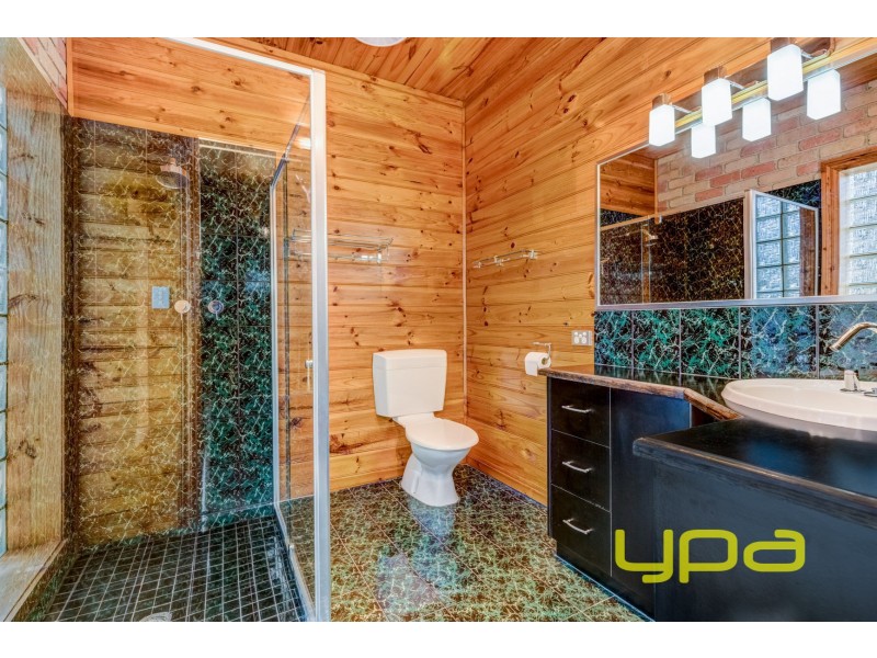 40 Piccolotto Drive, Melton West VIC 3337