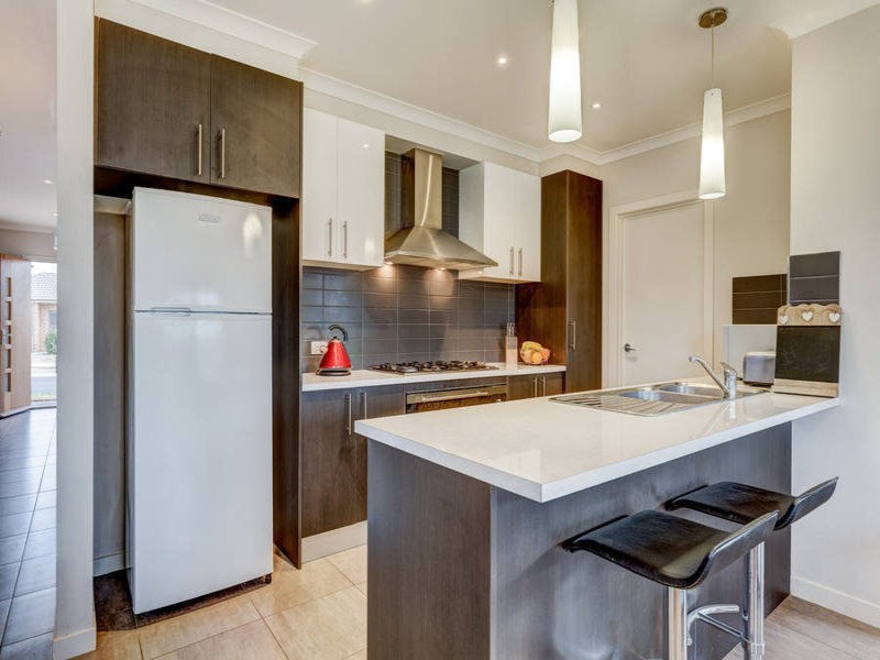 49 Gallery Avenue, Melton West VIC 3337