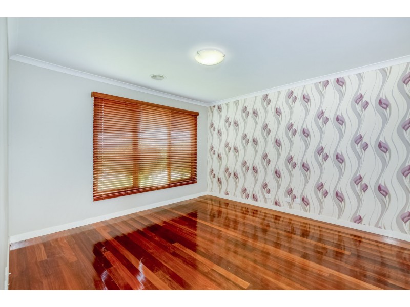 8 Botanica Springs Boulevard, Brookfield VIC 3338