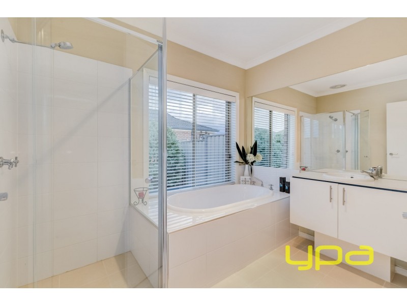 48 Sovereign Boulevard, Melton West VIC 3337