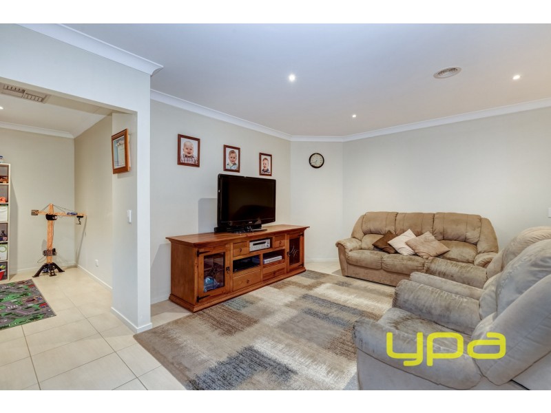 13 Bunya Drive, Brookfield VIC 3338