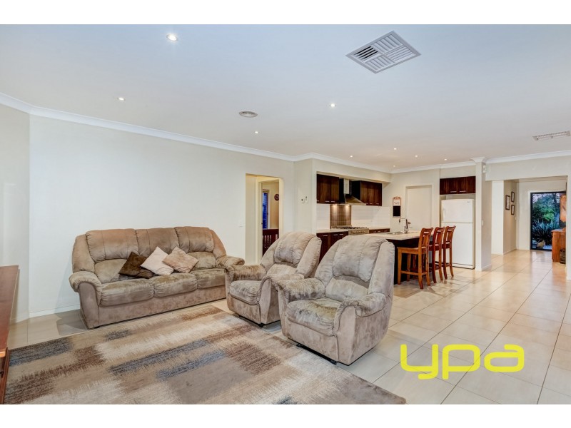 13 Bunya Drive, Brookfield VIC 3338