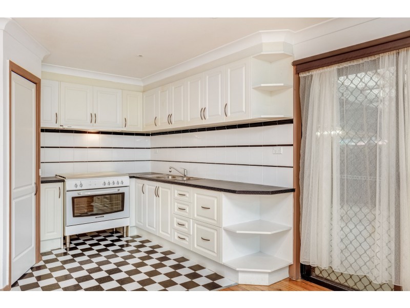 34 Norma Street, Melton VIC 3337