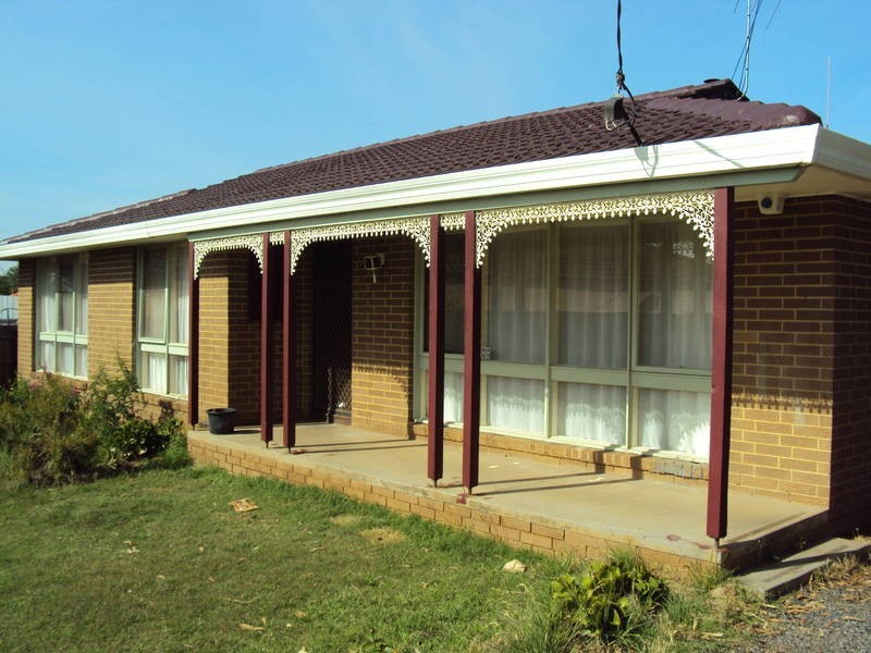 17 Hawkins Place, Melton VIC 3337