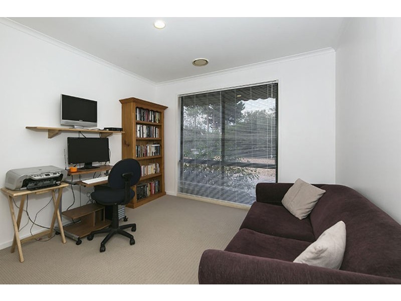 13 Regal Court, Melton South VIC 3338