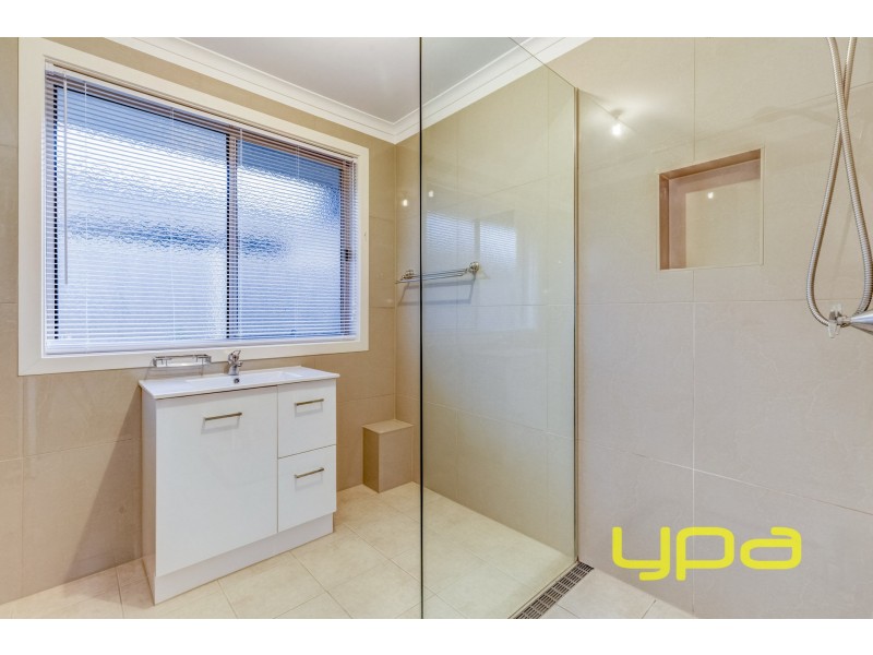 14 Benjamin Court, Kurunjang VIC 3337