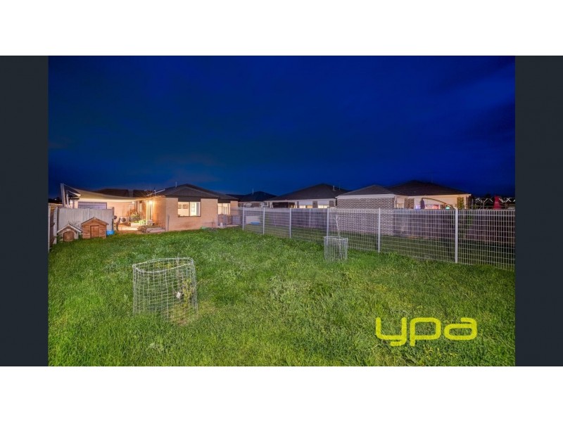 54 McBurnie Drive, Kurunjang VIC 3337