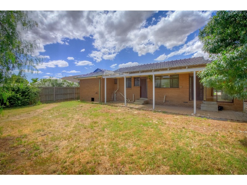 4 Elizabeth Street, Melton South VIC 3338