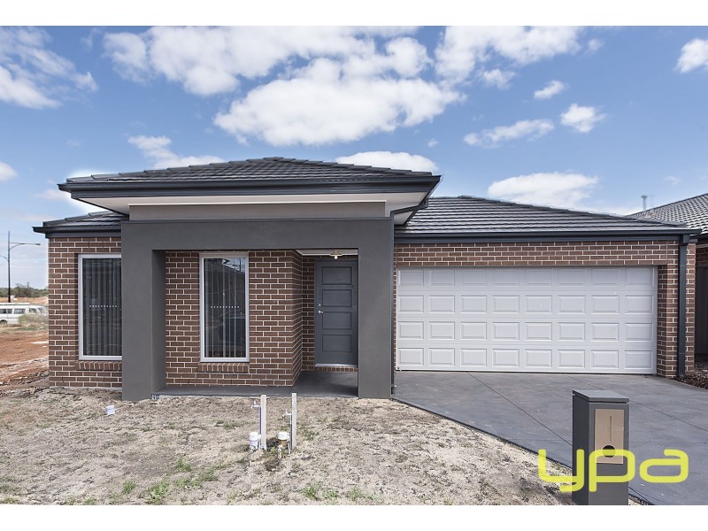 3 Jade Crescent, Melton South VIC 3338